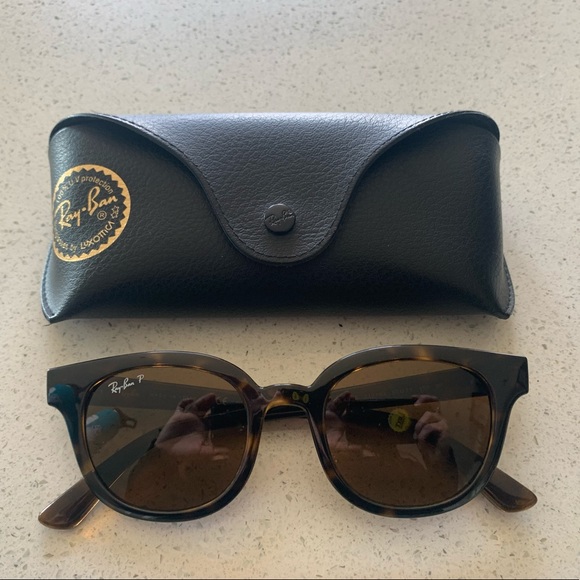 Brand new Ray Ban Sunglasses. Polarized.